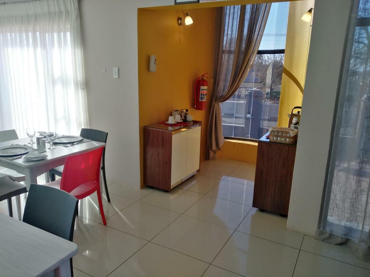 On Hill Lodge Bloemfontein Exterior photo